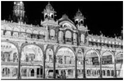 African Architecture of Palaces and Shrines